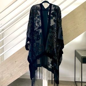 Velvet fringe floral kimono XL